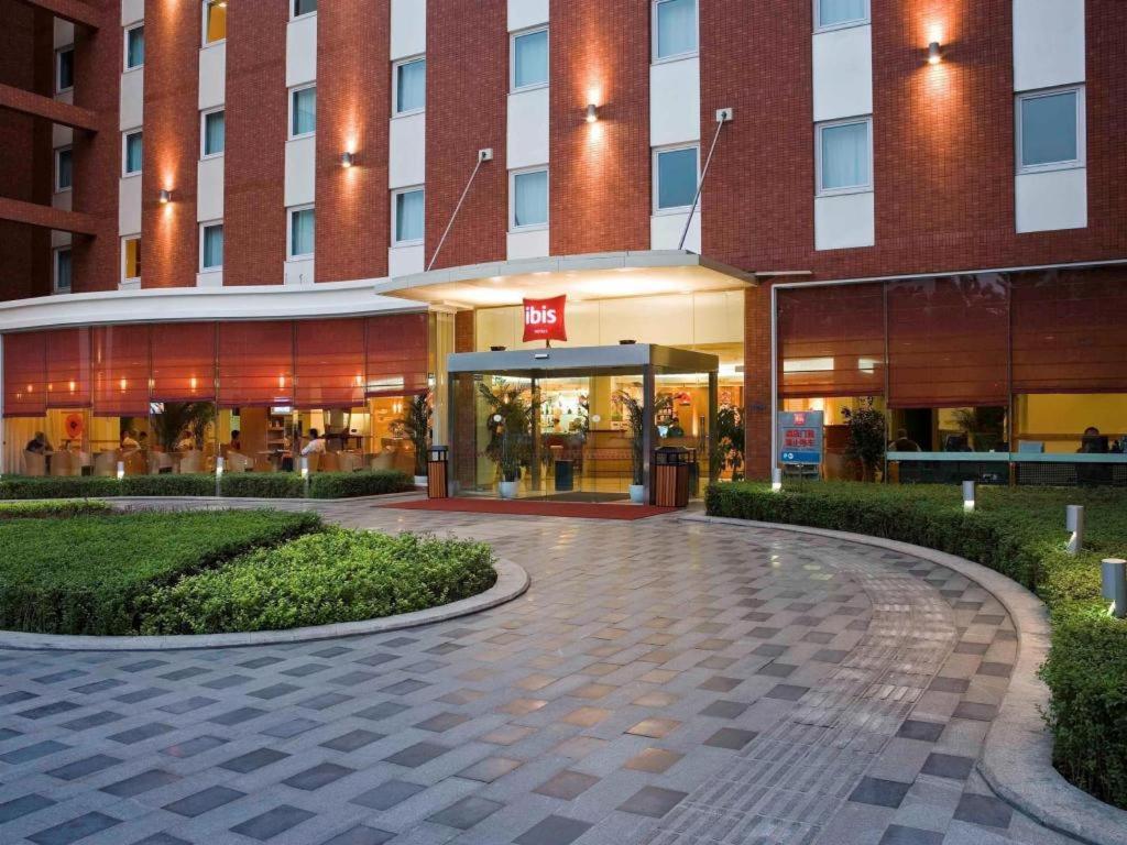 Ibis Chengdu Yongfeng Hotel Екстер'єр фото